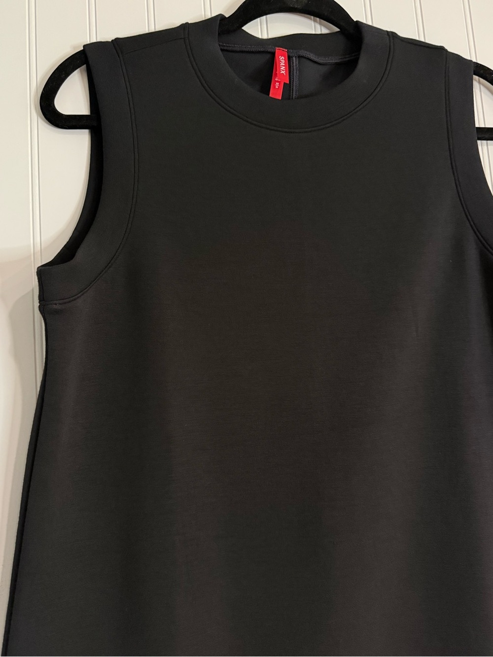 SPANX Air Essentials Black Tunic Tank Top - Picture 4 of 5